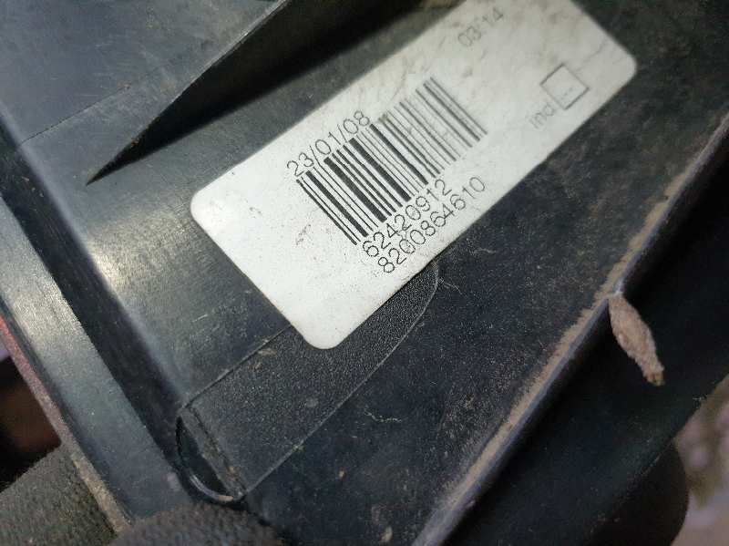 8200864610 PILOTO TRASERO DERECHO DACIA LOGAN