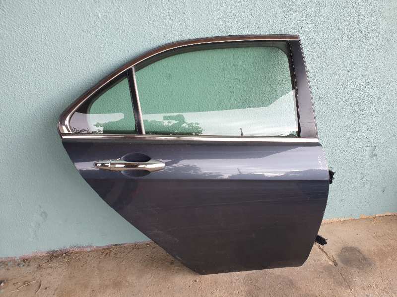 PUERTA TRASERA DERECHA