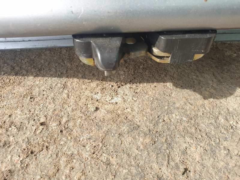 CERRADURA MALETERO / PORTON