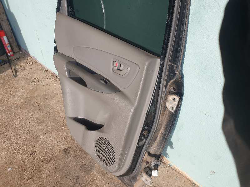 GUARNECIDO PUERTA TRASERA IZQUIERDA