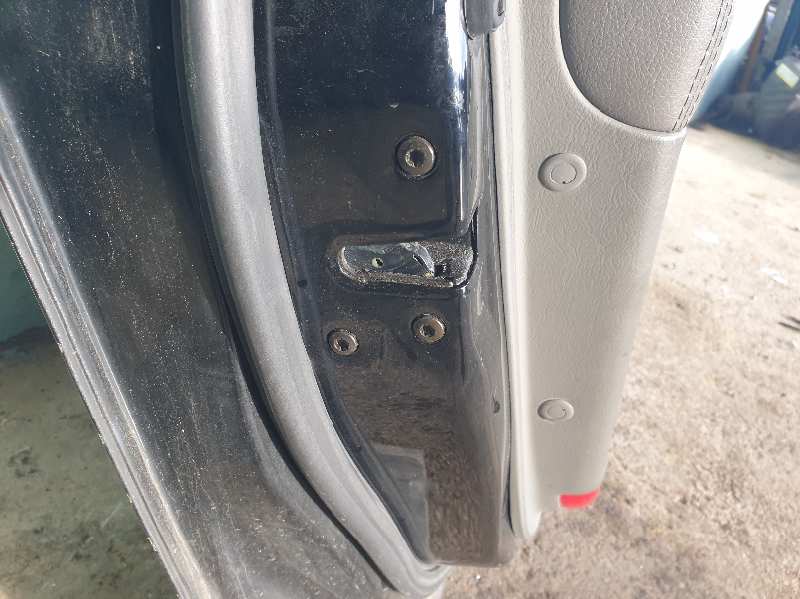 CERRADURA PUERTA DELANTERA IZQUIERDA 