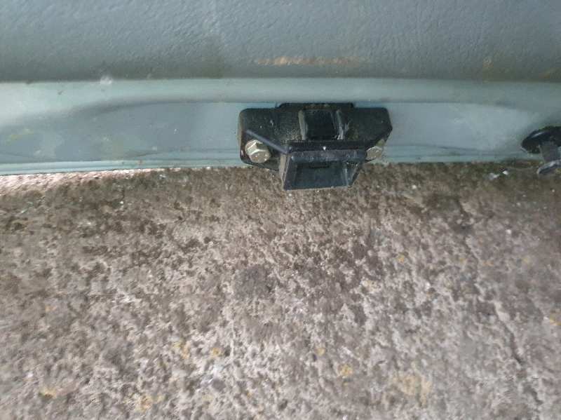 CERRADURA MALETERO / PORTON