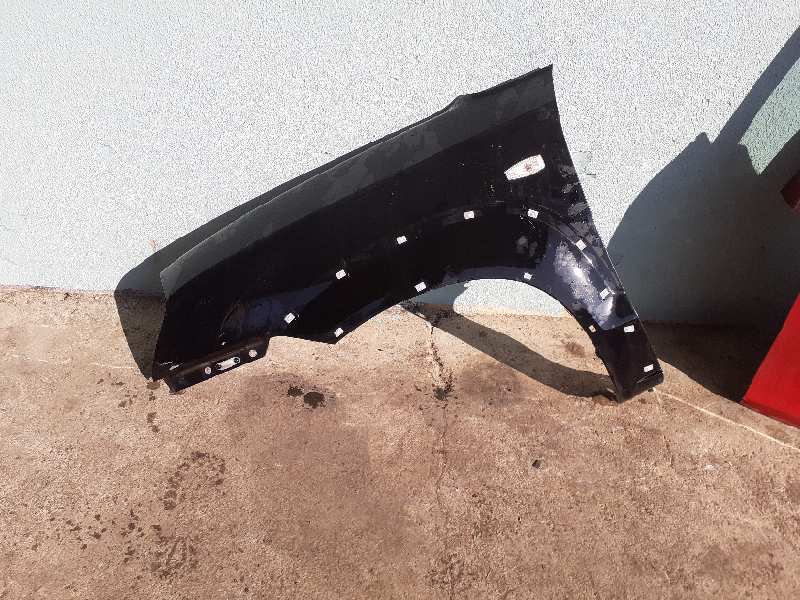 ALETA DELANTERA IZQUIERDA