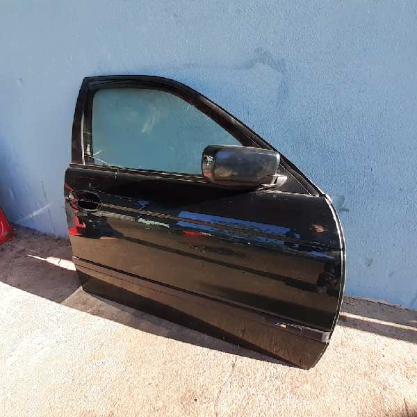 PUERTA DELANTERA DERECHA