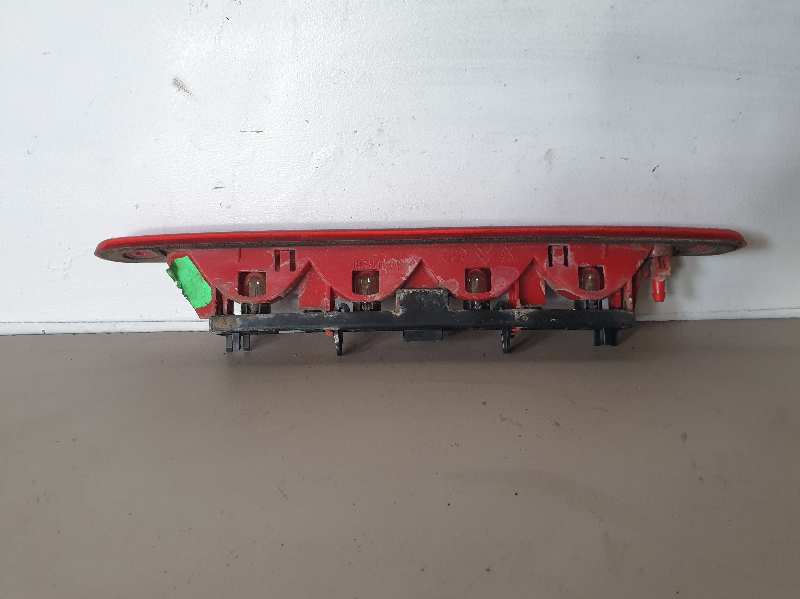 LUZ CENTRAL DE FRENO