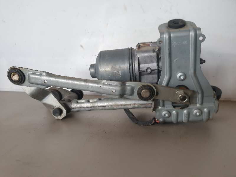 MOTOR LIMPIA DELANTERO