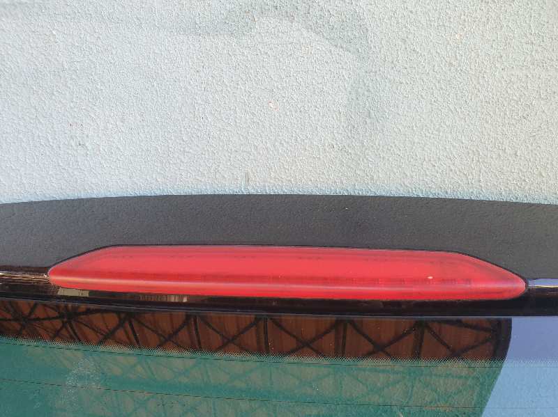 LUZ CENTRAL DE FRENO