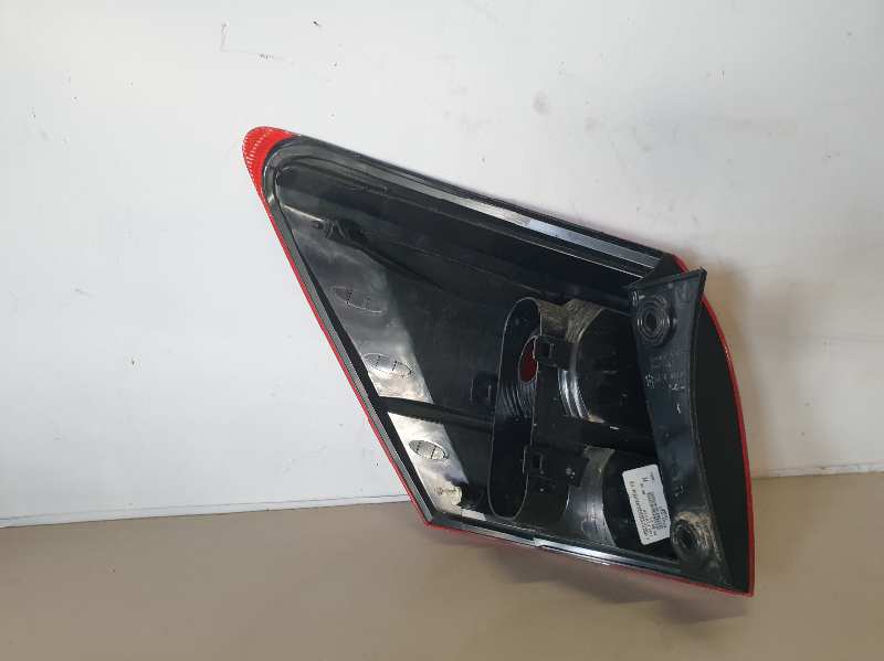 PILOTO TRASERO DERECHO