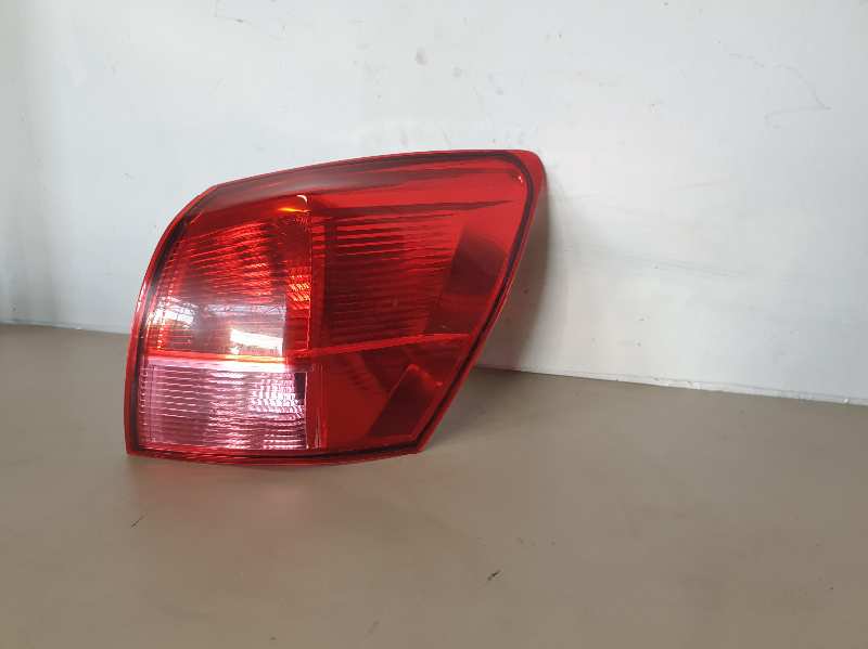 PILOTO TRASERO DERECHO