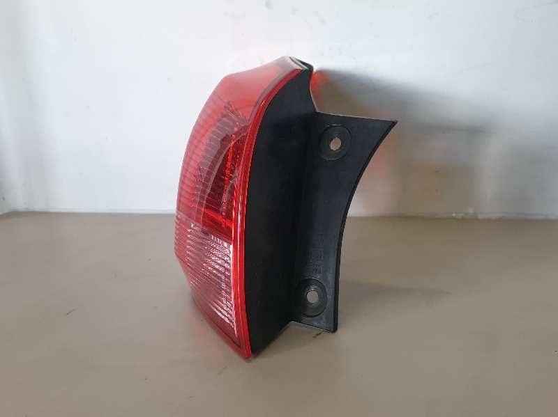 PILOTO TRASERO IZQUIERDO