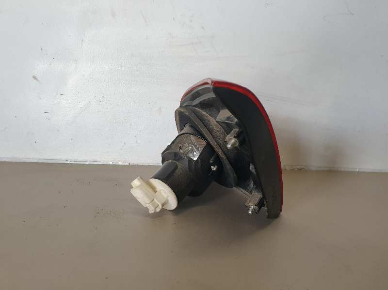 PILOTO TRASERO DERECHO