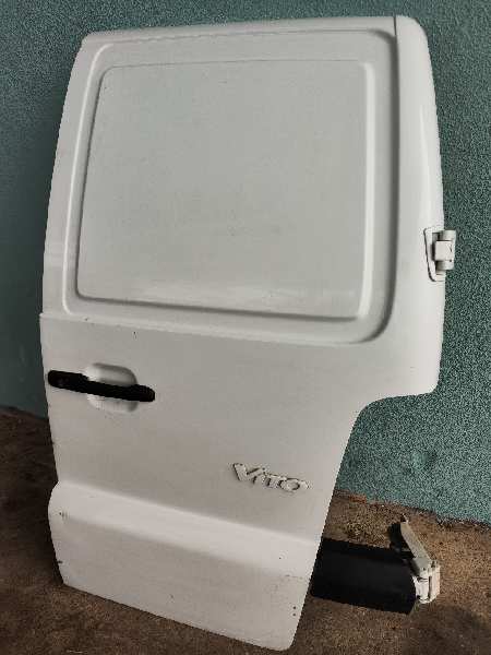 PUERTA TRASERA DERECHA