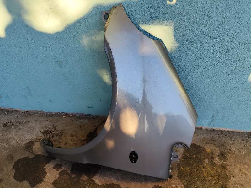 ALETA DELANTERA IZQUIERDA