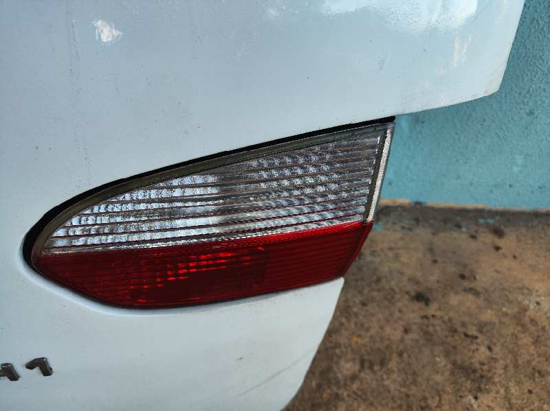 PILOTO TRASERO DERECHO