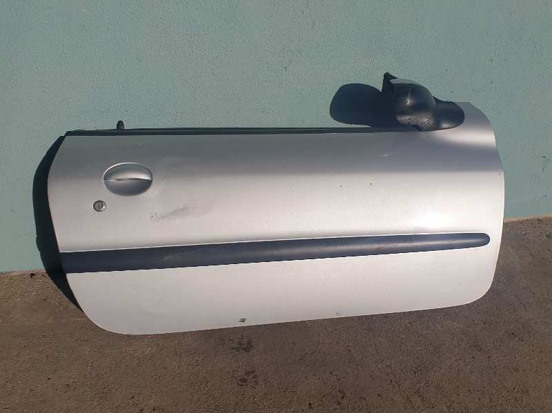 PUERTA DELANTERA DERECHA