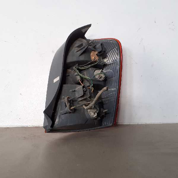 PILOTO TRASERO IZQUIERDO