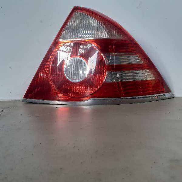 3S7113404A PILOTO TRASERO DERECHO FORD MONDEO BER. (CA2)