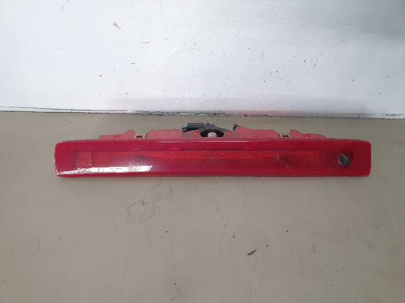 LUZ CENTRAL DE FRENO