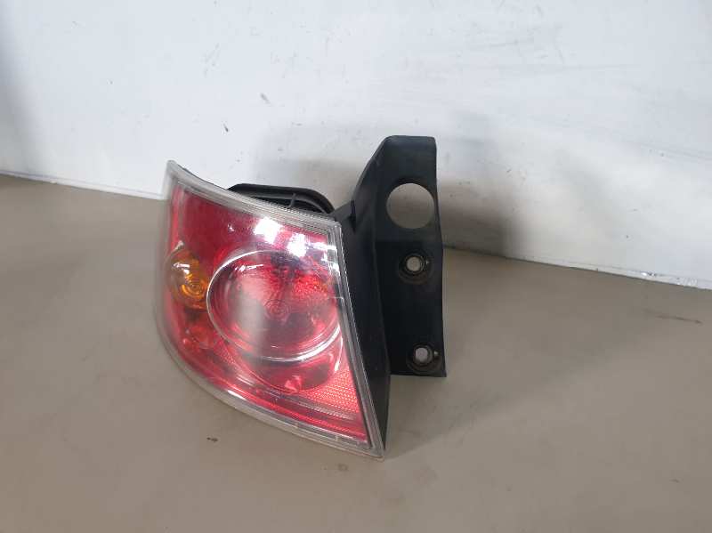 PILOTO TRASERO IZQUIERDO