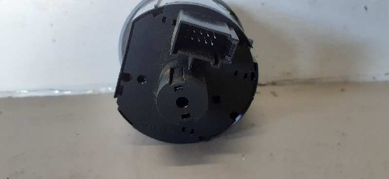 1K0941431AS MANDO LUCES VOLKSWAGEN PASSAT BERL./COMBI W8