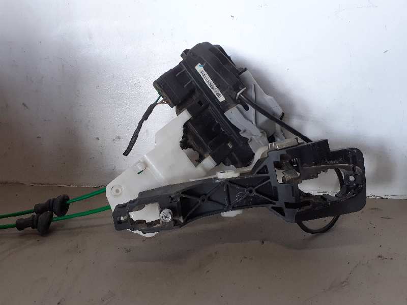 CERRADURA PUERTA TRASERA DERECHA 