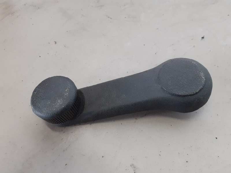 MANETA ELEVALUNAS TRASERA DERECHA