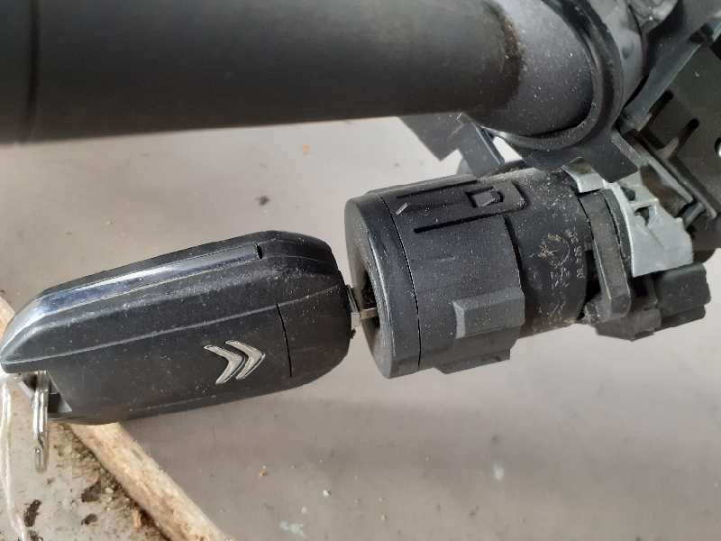 CONMUTADOR DE ARRANQUE