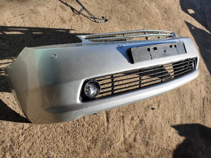 PARAGOLPES DELANTERO