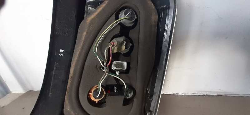 PILOTO TRASERO IZQUIERDO