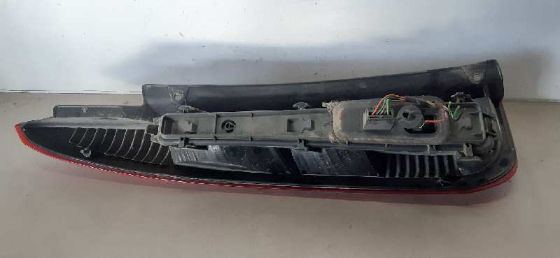 PILOTO TRASERO DERECHO