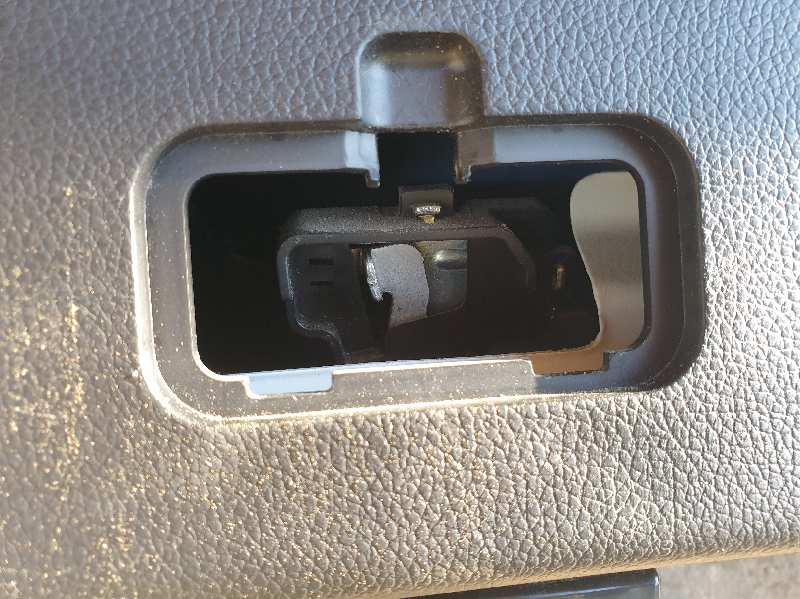 CERRADURA MALETERO / PORTON