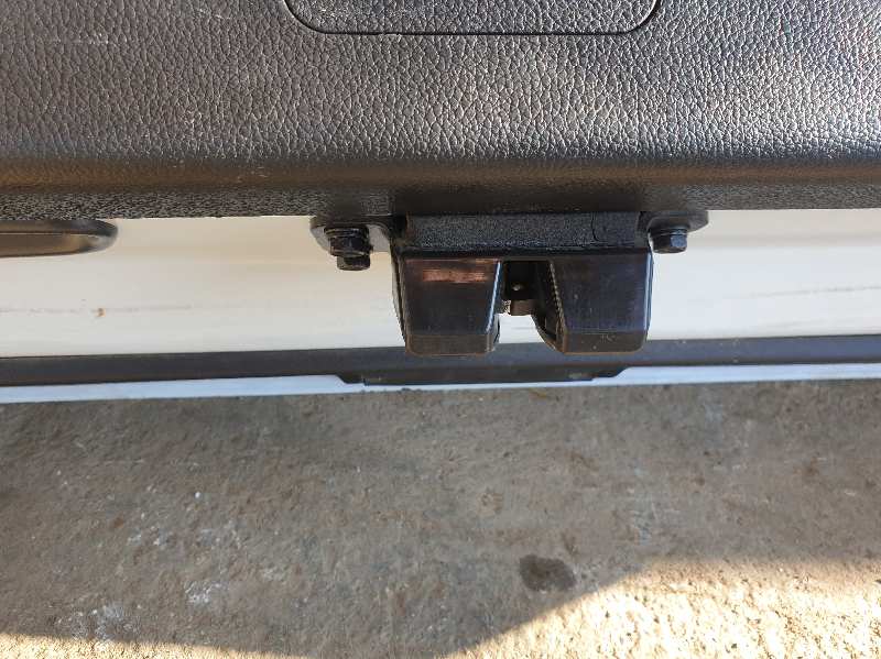 CERRADURA MALETERO / PORTON