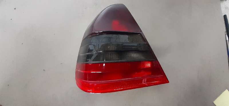 PILOTO TRASERO IZQUIERDO