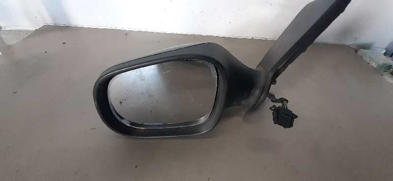 RETROVISOR IZQUIERDO
