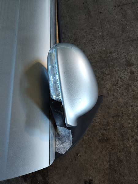 RETROVISOR IZQUIERDO