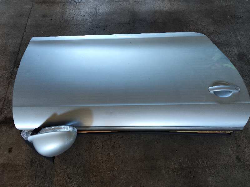 PUERTA DELANTERA DERECHA