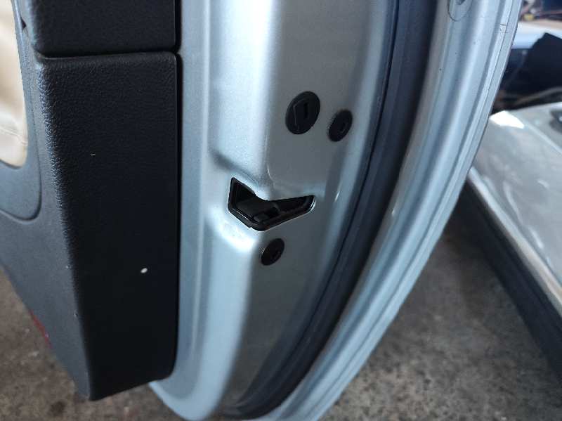 CERRADURA PUERTA DELANTERA DERECHA