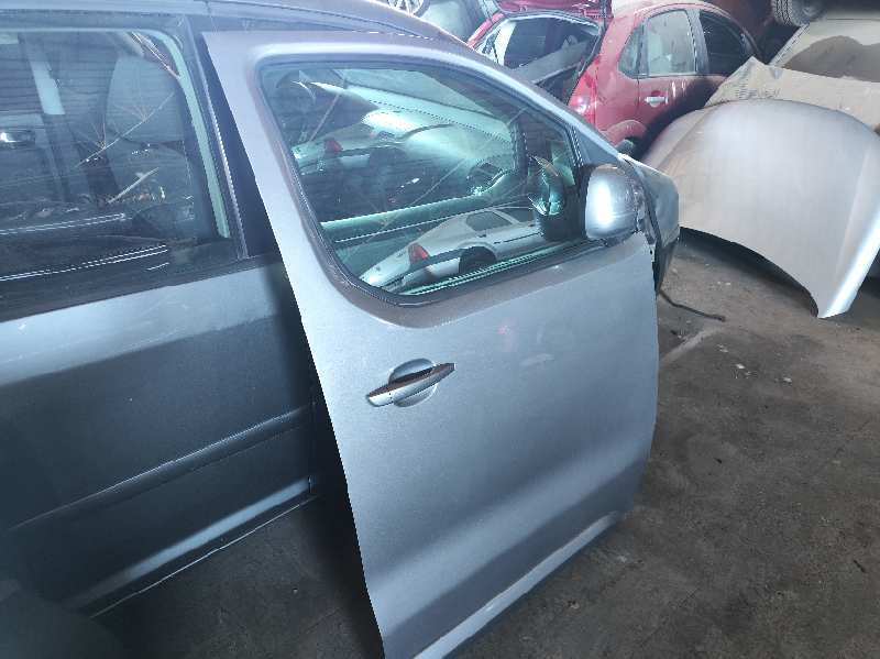 PUERTA DELANTERA DERECHA