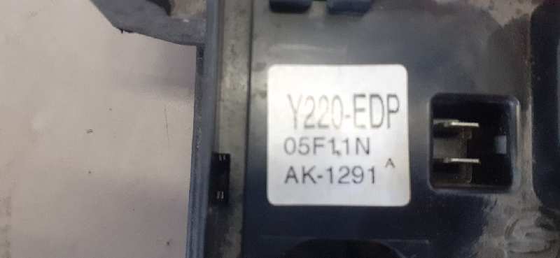 CAJA RELES / FUSIBLES