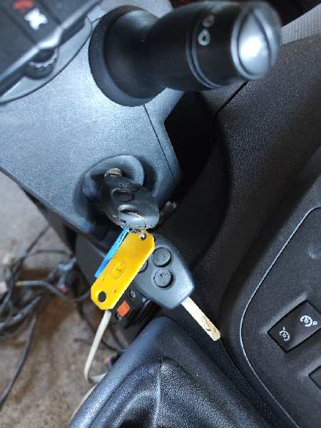 CONMUTADOR DE ARRANQUE