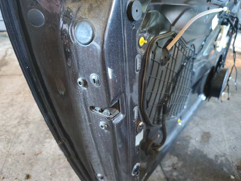 CERRADURA PUERTA DELANTERA IZQUIERDA 