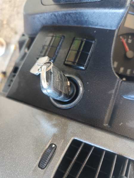 CONMUTADOR DE ARRANQUE