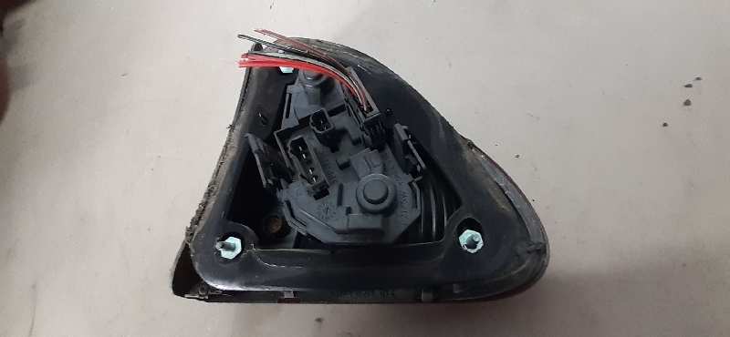 PILOTO TRASERO IZQUIERDO