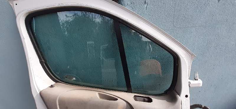 LUNA DELANTERA IZQUIERDA