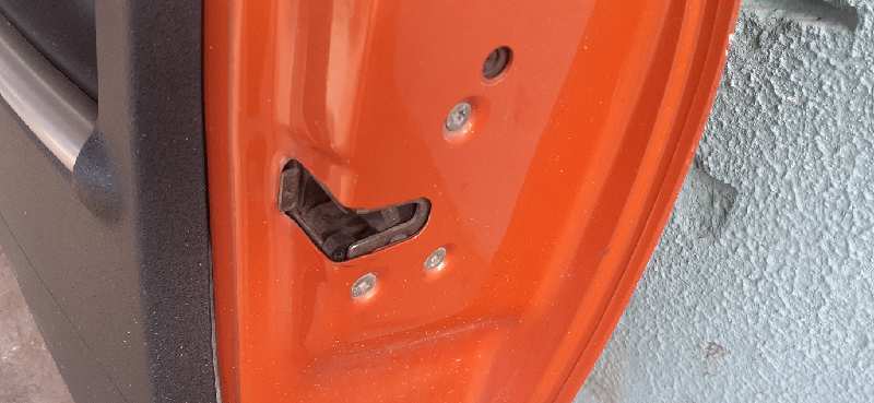 CERRADURA PUERTA DELANTERA DERECHA