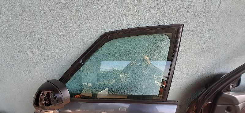 LUNA DELANTERA IZQUIERDA