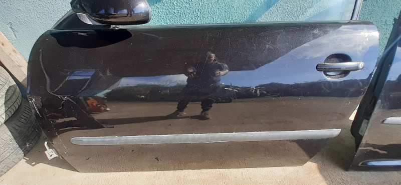 PUERTA DELANTERA IZQUIERDA