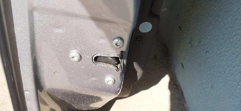 CERRADURA PUERTA DELANTERA IZQUIERDA 