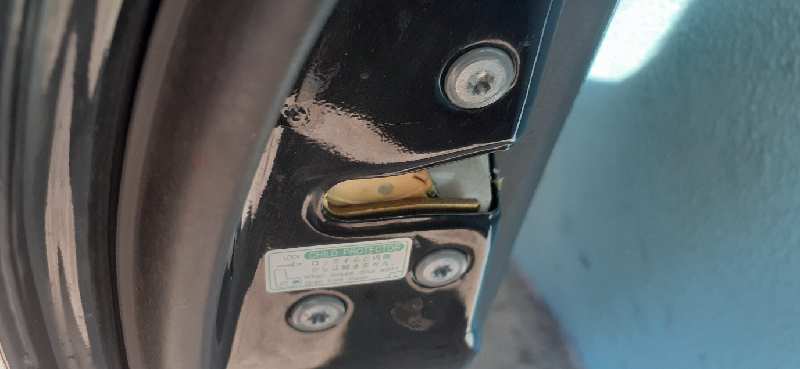 CERRADURA PUERTA TRASERA IZQUIERDA 