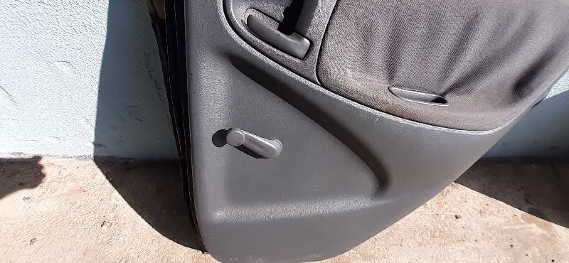 ELEVALUNAS TRASERO DERECHO